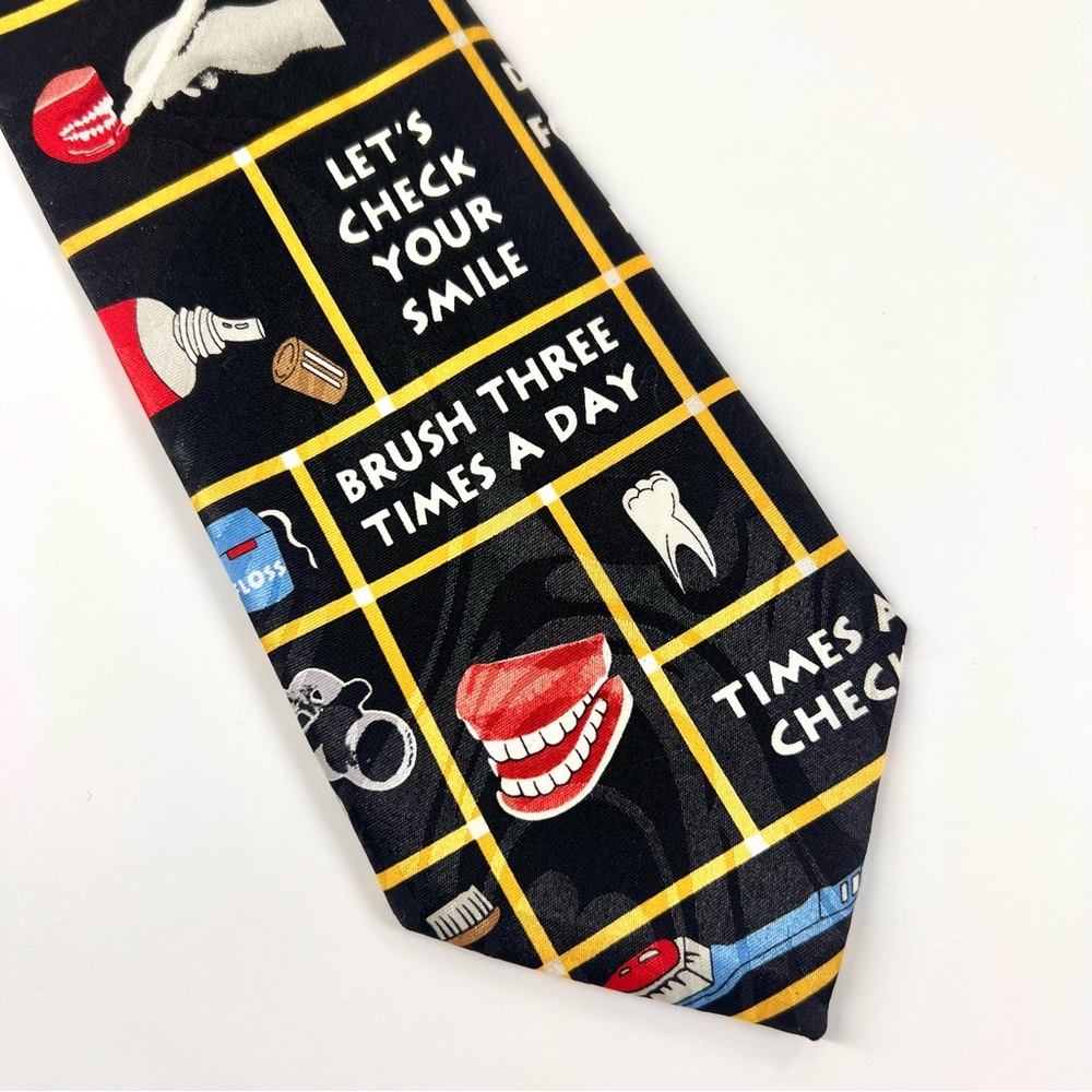 Steven Harris Dentist Dental Men’s Tie Brush Floss Smile